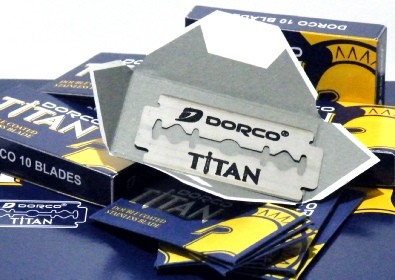 Dorco Titan borotvapenge kenyér bemetszőhöz 1 doboz = 5 db